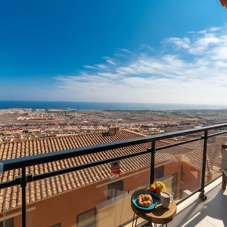 Lucky Thirteen - With Ocean View Apartment *